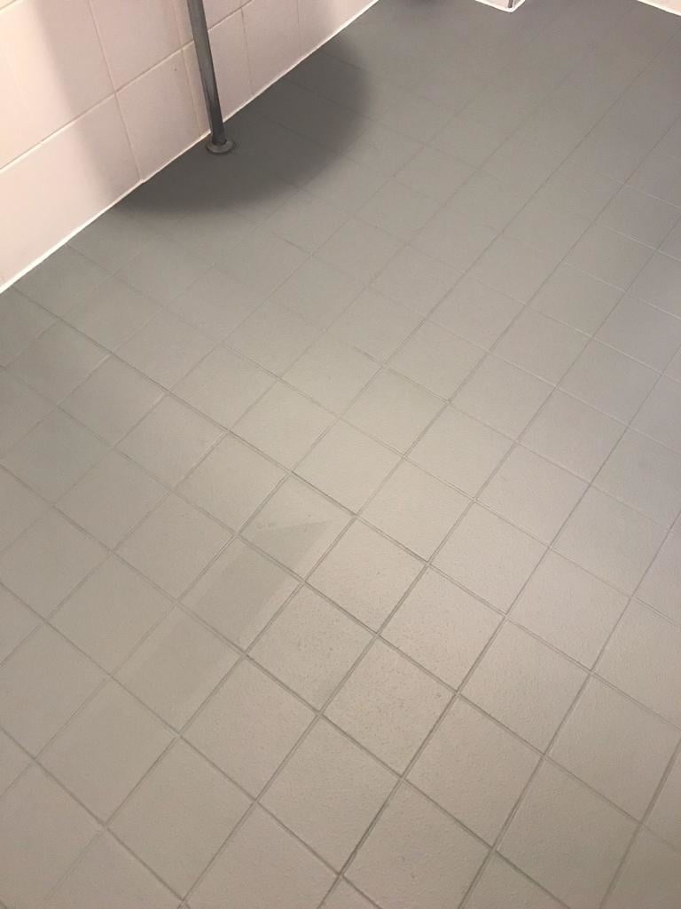 laagje beton over tegels